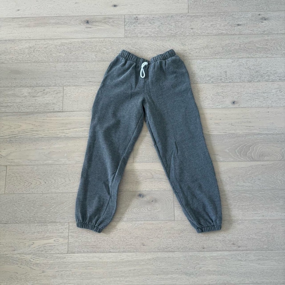 Gray Closie joggers
